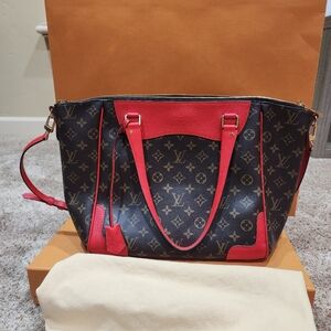 LOUIS VUITTON ESTRELLA never used